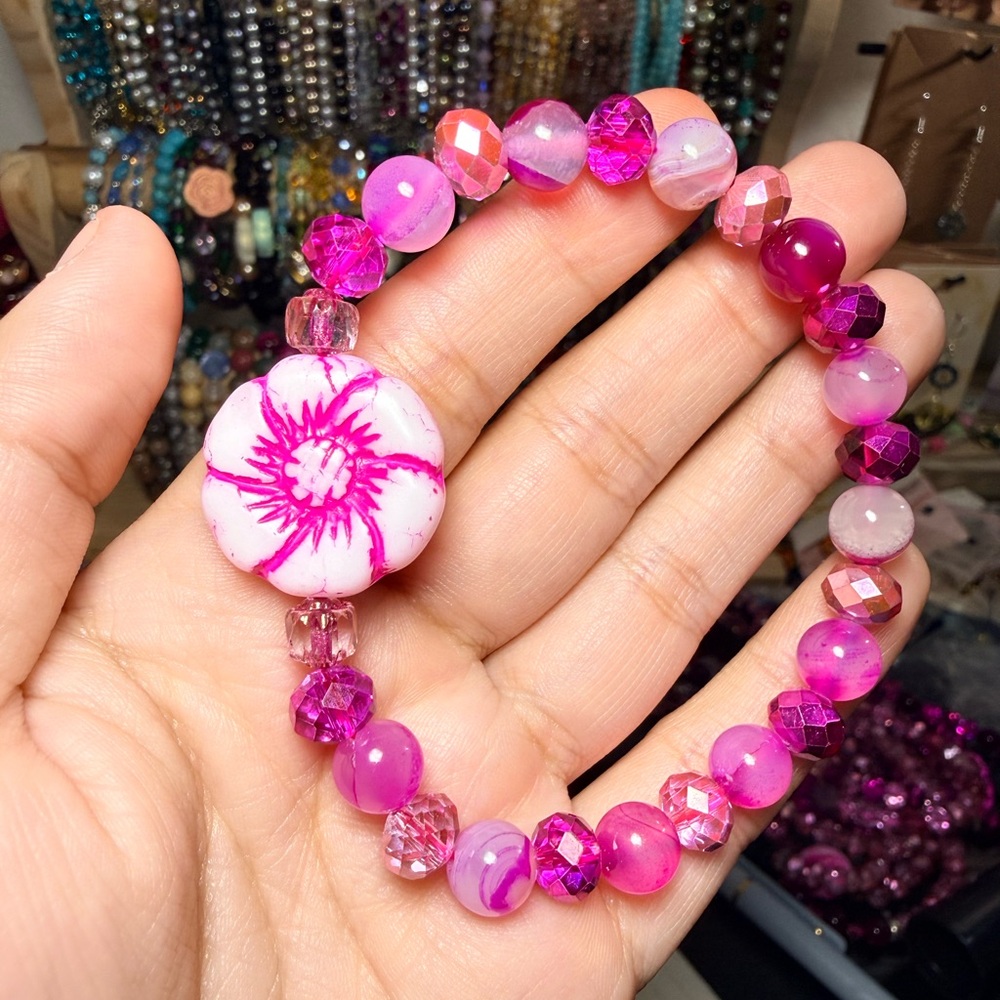 Pink Agate Bracelet 8mm w Czech Glass Flower Pink Crystal Handmade - Picture 3 of 4